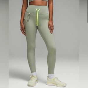 Lululemon Cargo Hiking Tight 25”, Laurel Green, 8